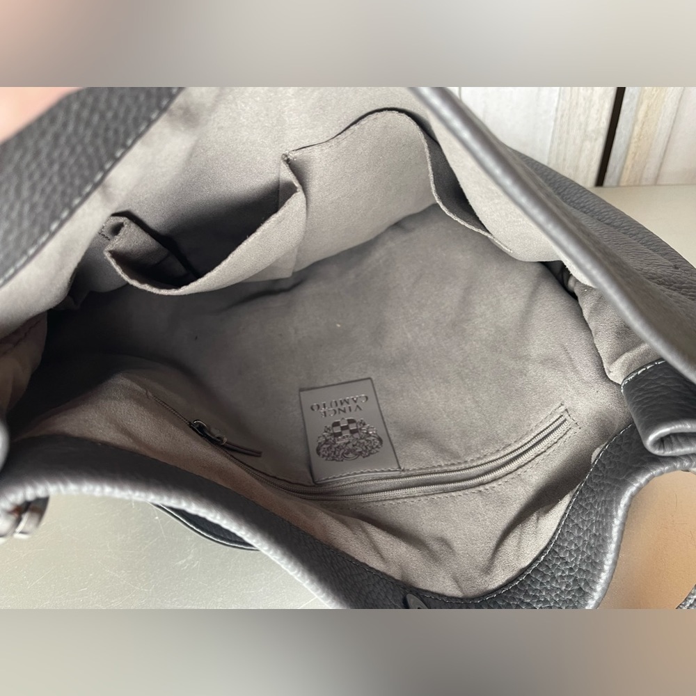 Vince Camuto Gray Pebbled Leather Boho Tote Bag Purse Zip Closure - Picture 5 of 10